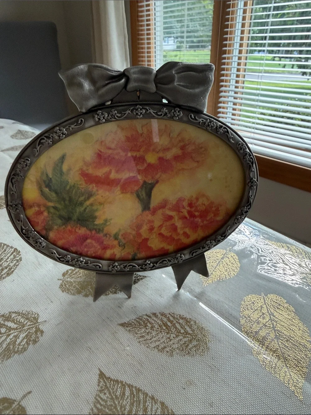 Pewter Oval Victorian style photo frame table top